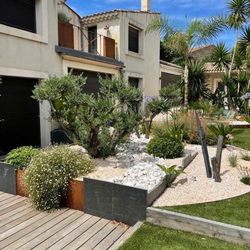 Paysagiste à Sauvian : création et aménagement de votre jardin