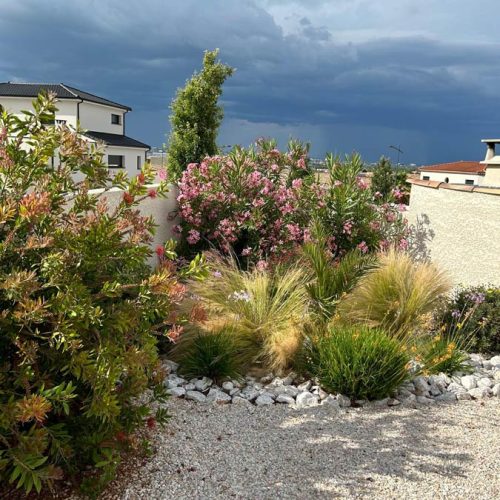 Paysagiste à Sauvian : création et aménagement de votre jardin