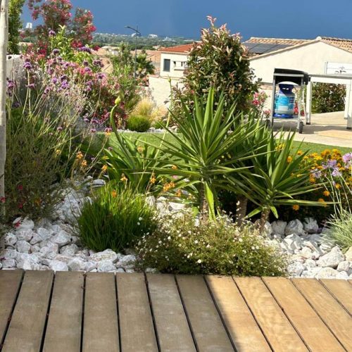 Paysagiste à Sauvian : création et aménagement de votre jardin